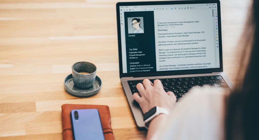 Hoja de vida / Getty