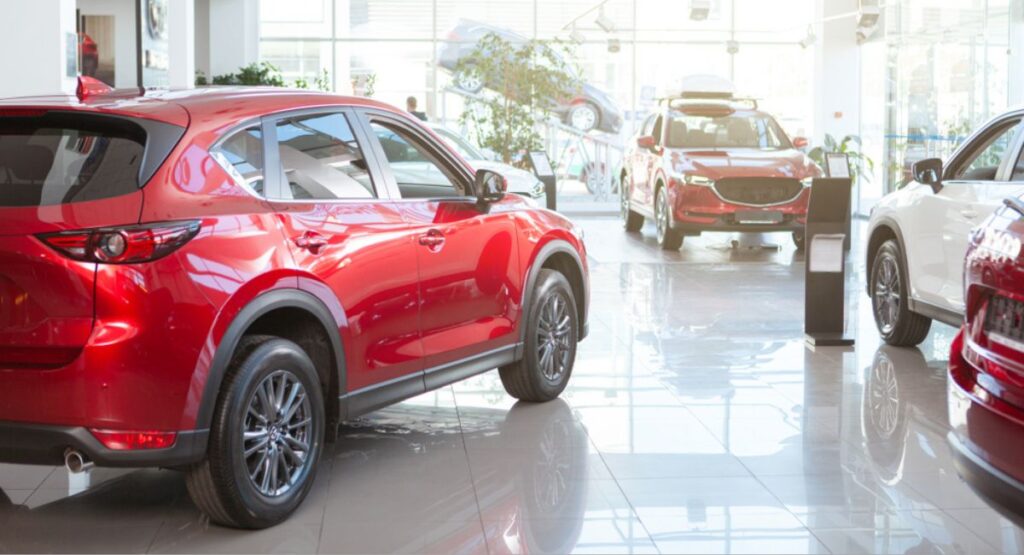 Qué pasará con precios de carros / Shutterstock