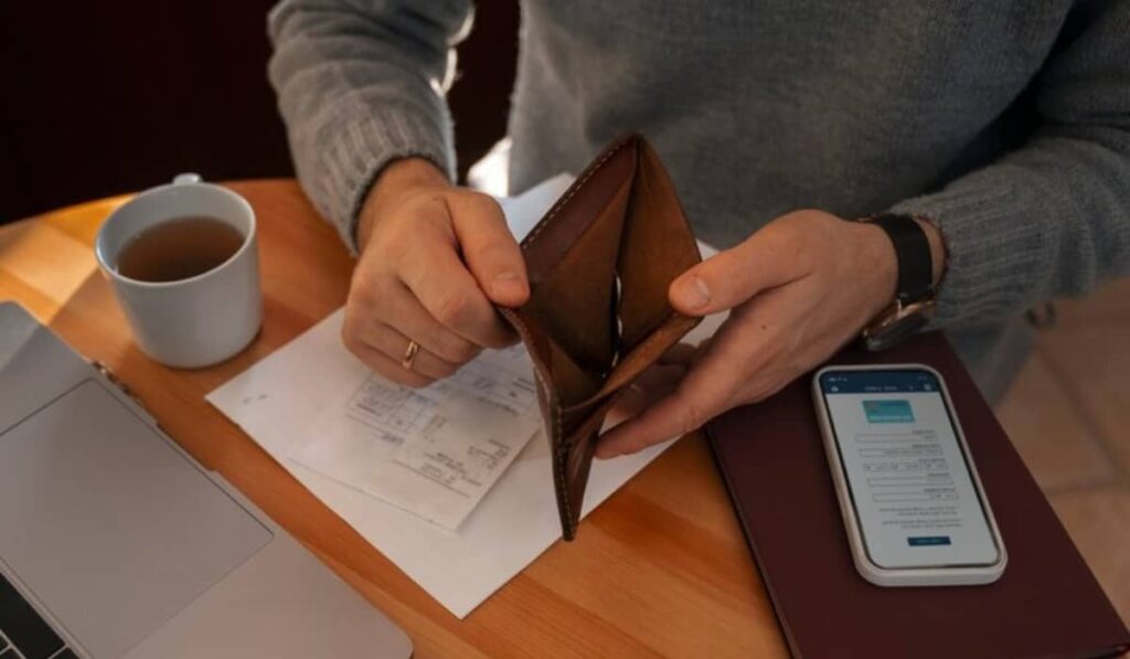 TransUnion: Bajan tasas de morosidad y mejora calificación de deudores en Colombia. Foto: tomada de Freepik