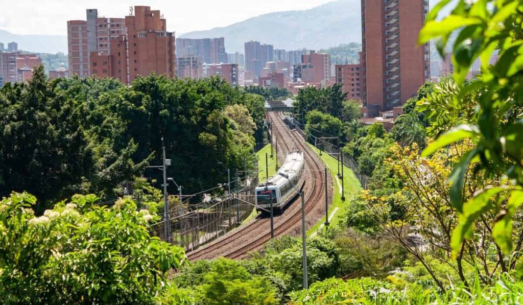 Medellín es de los destinos más buscados para visitar durante los puentes de junio.