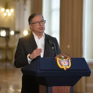 “Hablan de mi derrota política”: Petro no digiere caída y se aplica pañitos de agua tibia