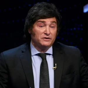 Javier Milei o Sergio Massa: Argentina decide su rumbo en las urnas este domingo