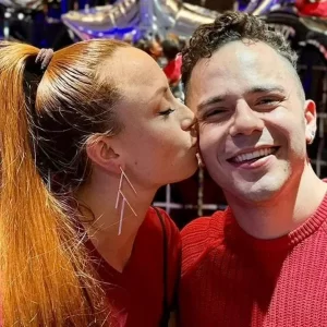 La esposa de Sebastián Gutiérrez entró a ‘La casa de los famosos’ y abrazó a ‘Culotauro’