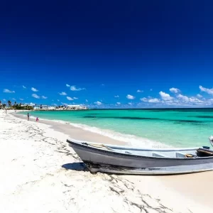 ¿Cuál es la playa más bonita en Riohacha? Un paraíso de arena blanca y aguas turquesas