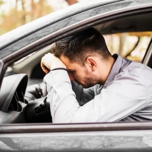 “Multa de 5 salarios mínimos”: advierten por infracción de tránsito que puede salir cara