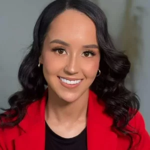 Érika Zapata, de Noticias Caracol, se despachó por el Día de la Mujer: “He sobrevivido”