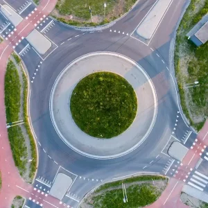 “He peleado con todo el mundo”: conductora lanzó pregunta sobre glorietas y causó debate