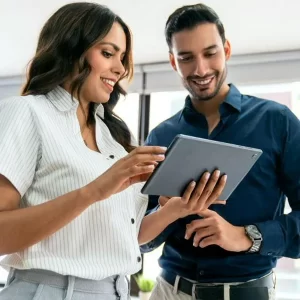 Poderosa empresa suiza busca trabajadores en Colombia y les paga sueldos de $ 4’000.000