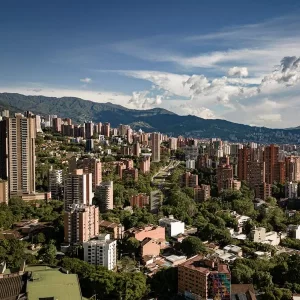 Sueltan dato para quienes tienen vivienda en Medellín por pagos con el impuesto predial