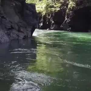 Río más cristalino de Colombia (luego de Caño Cristales) es fácil de visitar desde Bogotá