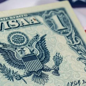 Cuánto cobra un abogado por quitar una orden de deportación de Estados Unidos