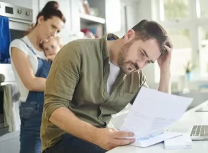 Doloroso golpe a los estratos 1, 2 y 3 de Colombia: hay aumento de precio que los afecta