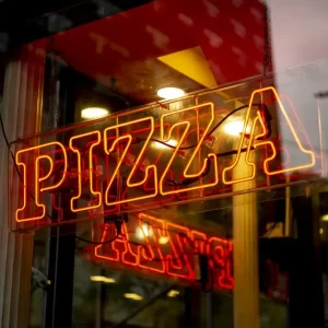 Qué significa el índice de la pizza y por qué está relacionado con el conflicto entre Irán e Israel