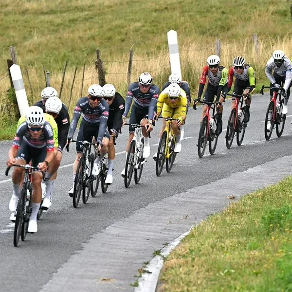 Accidentes, tensión y emoción en Tour de Francia: así quedó clasificación luego de la etapa 2