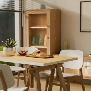 Cómo limpiar la mesa de un comedor de madera con truco casero fácil: error común la daña