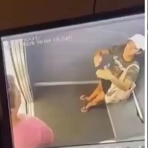 Mujer sufrió una brutal golpiza por parte de su pareja: le dio más de 60 puños en un ascensor