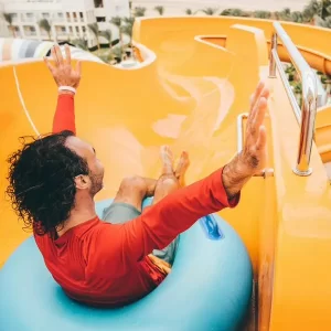 Tobogán más largo de Latinoamérica está en popular parque de Colombia: más de 500 metros