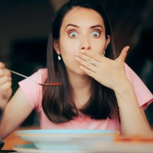 Cómo curar el hipo al instante con nuevo accesorio por el que un neurocientífico se viralizó