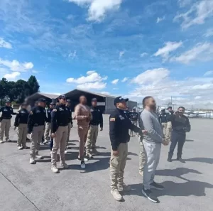 Duro golpe al tráfico de drogas en Colombia: siete narcos fueros extraditados a los Estados Unidos