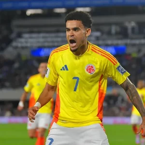 Sacarán otra camiseta de Colombia (conmemorativa) con la que le tocan la memoria al hincha