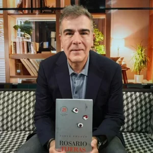 Entre ‘Rosario Tijeras’ y ‘Paraíso Travel’: el universo literario de Jorge Franco