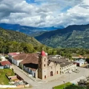 Pueblo de Colombia que brilla por su queso, a 2 horas de Bogotá, también es famoso por radio