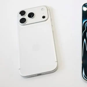 ¿Por qué el nuevo iPhone 17 podría salir más barato a los colombianos? Estas son las cuentas