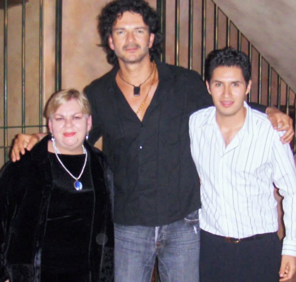 Instagram @paquitaoficialb