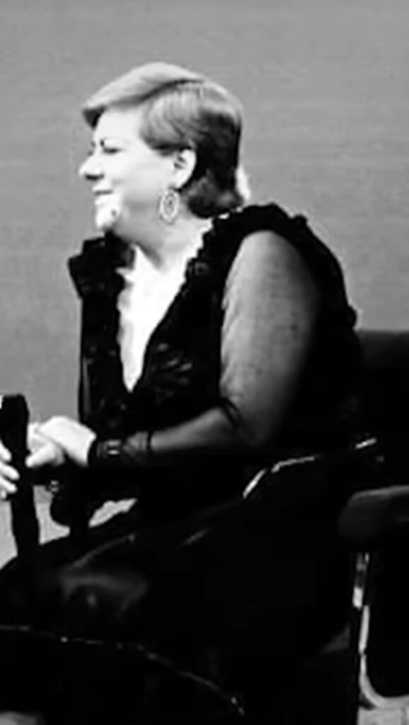 Instagram @paquitaoficialb