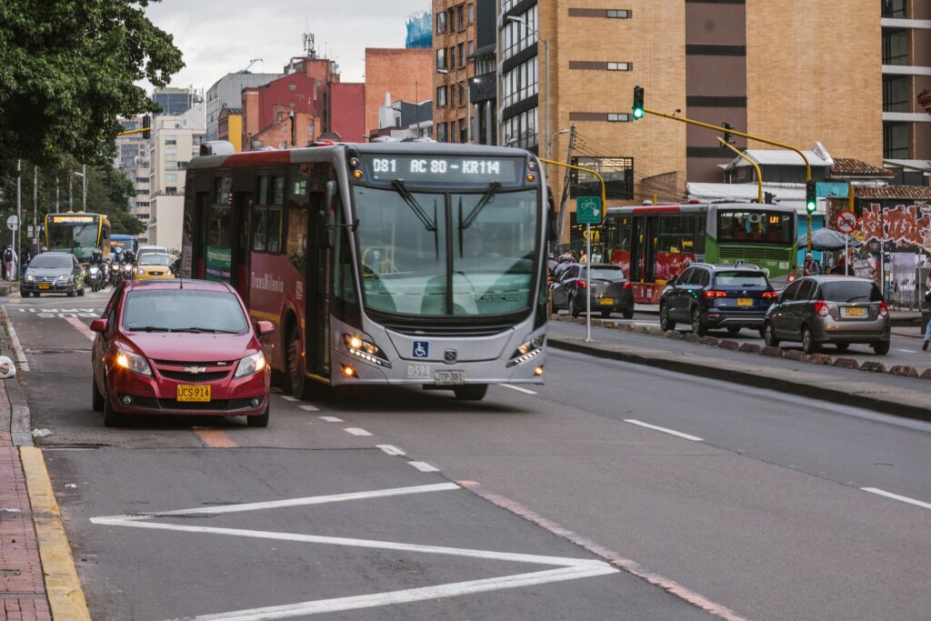 Carril preferencial de buses en carrera Séptima