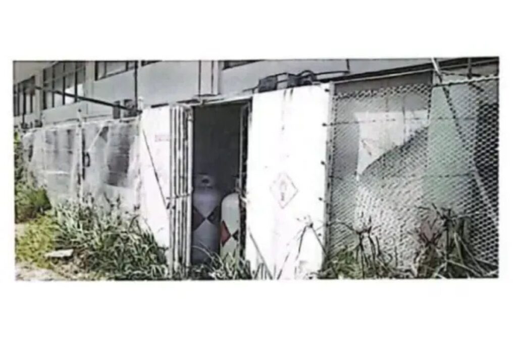 Cuartos donde están los tanques de gas del hotel de San Andrés donde murió familia / Provigas