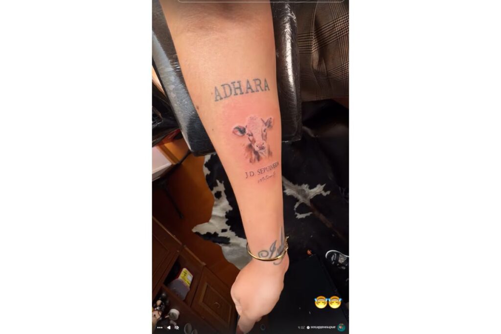 Tatuaje de Andrea Valdiri / Instagram: @andreavaldirisos