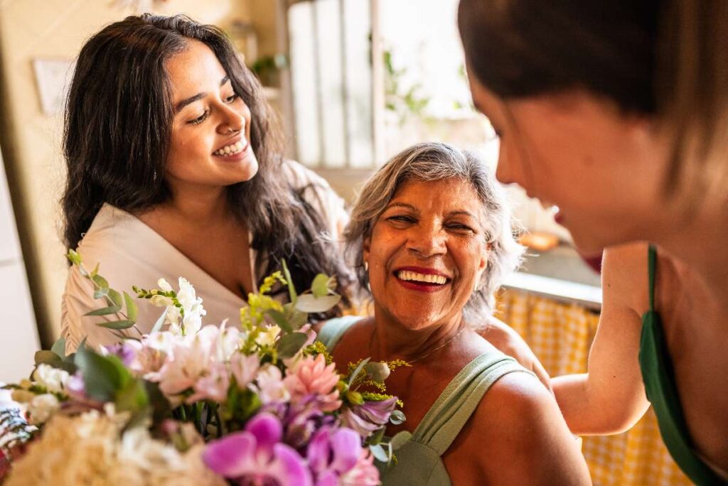 Mamá e hijas en Día de la Madre / Getty Images