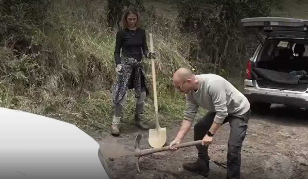 Vía, cerca a la casa de la actriz Fiona Horsey